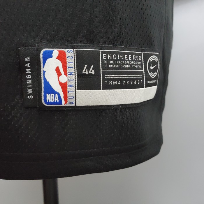 Michael Jordan Chicago Bulls Swingman Jersey Black