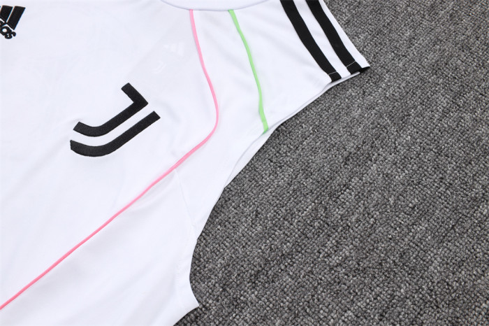 Juventus Training Jersey 25/26