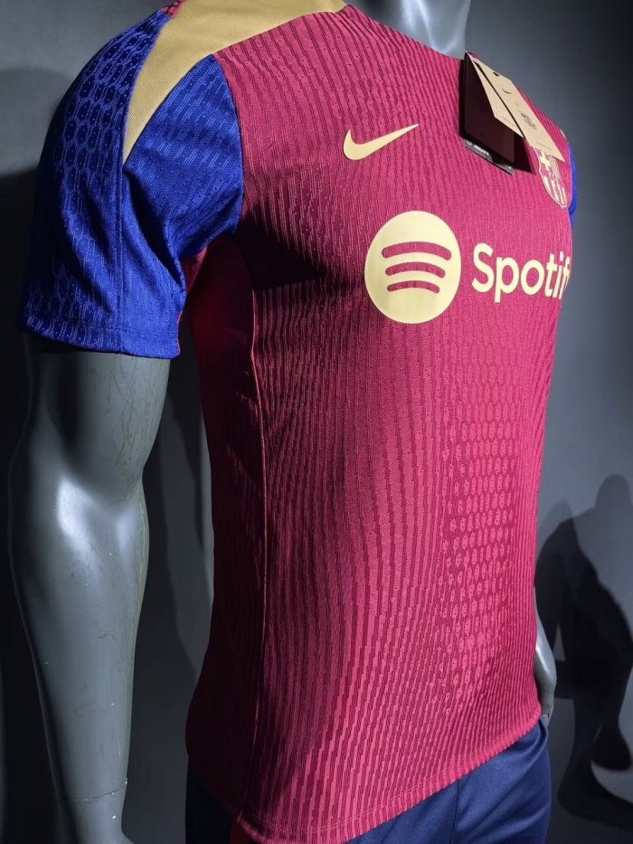 Barcelona Training Player Jersey 24/25
