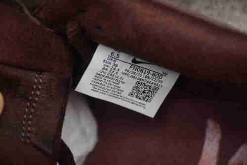 Dunk Low Premium SB 'City of Love Collection ‑ Burgundy Crush' FN0619‑600