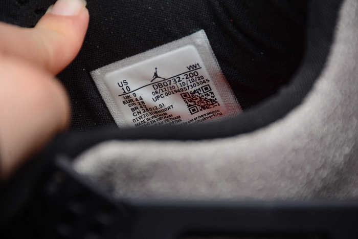 Air Jordan 4 “Taupe Haze” DB0732-200