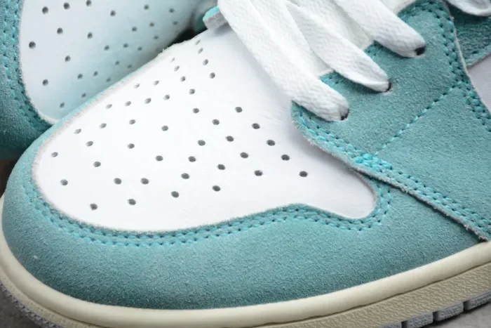 Air Jordan 1 Retro High OG “Turbo Green” 555088-311