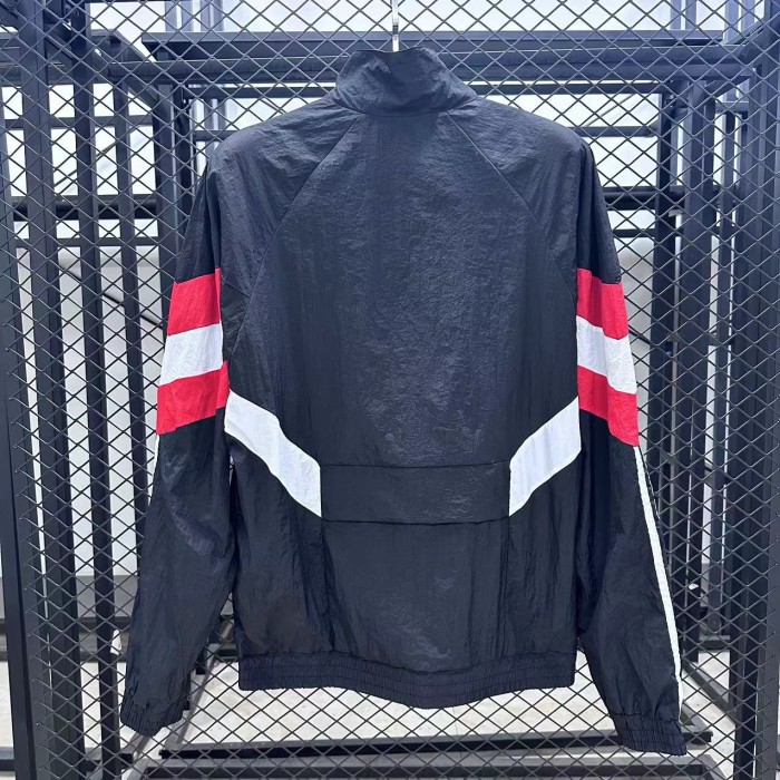 Manchester United Training Windbreaker 2025