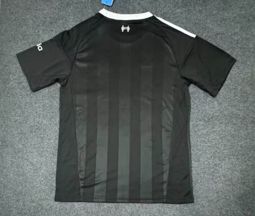 Liverpool Goalkeeper Man Jersey 25/26