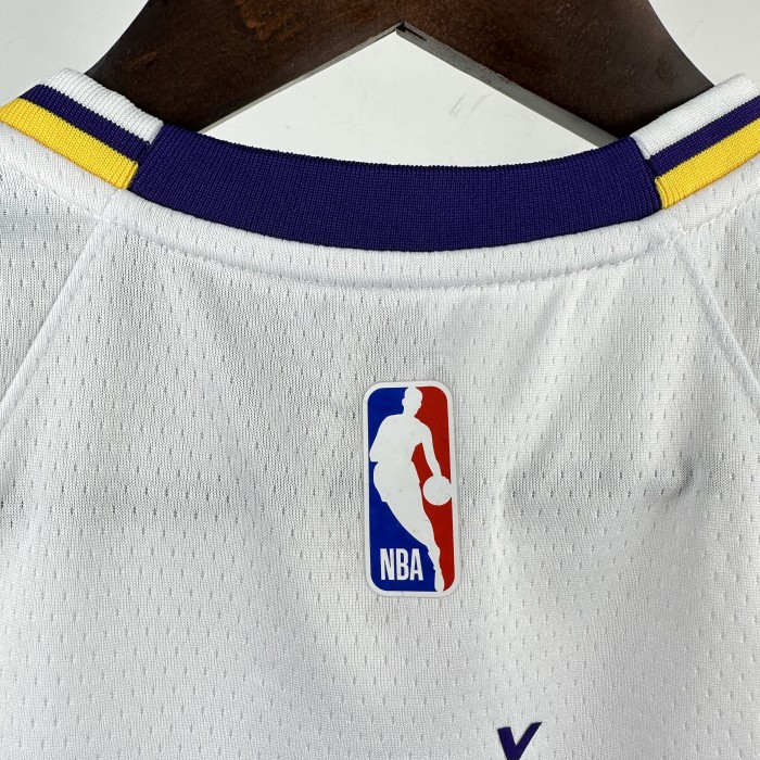 Los Angeles Lakers Kids Jersey White Icon Edition 22/23 NO.77 Dončić