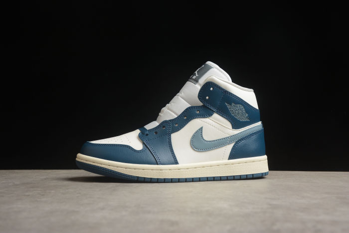 Air Jordan 1 Mid Blue White