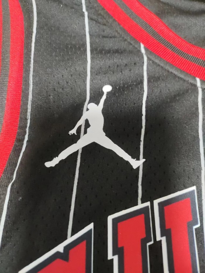 DeMar DeRozan Chicago Bulls 75th Anniversary Swingman Jersey Flyers Black