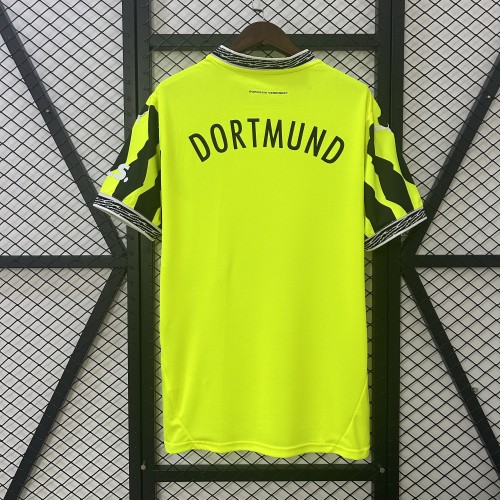 Borussia Dortmund Neon Special Man Jersey 24/25