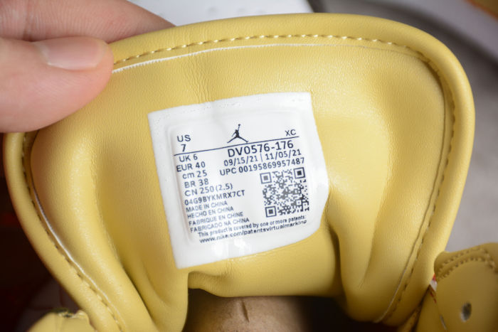 Air Jordan 1 Mid SE GC XQ 2022 Unisex Sneakers White Gold-Dust Sport-Red