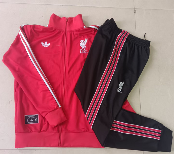 Liverpool Kids Training Suit 25/26