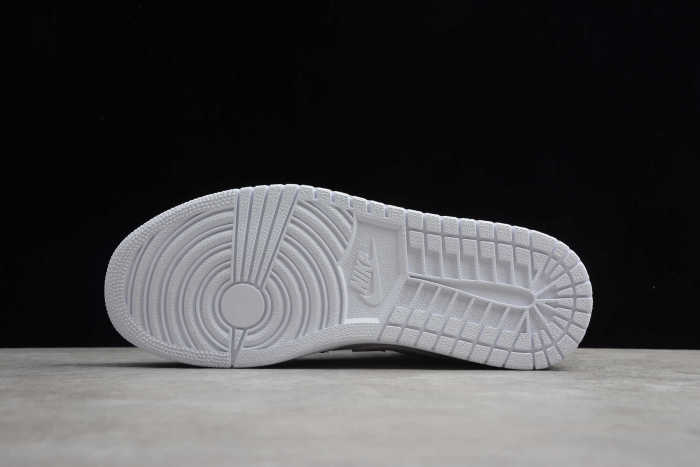 Air Jordan 1 MID SE Swoosh On Tour CW7589-100