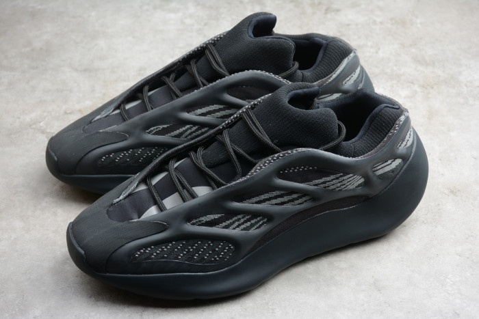 Yeezy Boost 700 V3 Black H67799