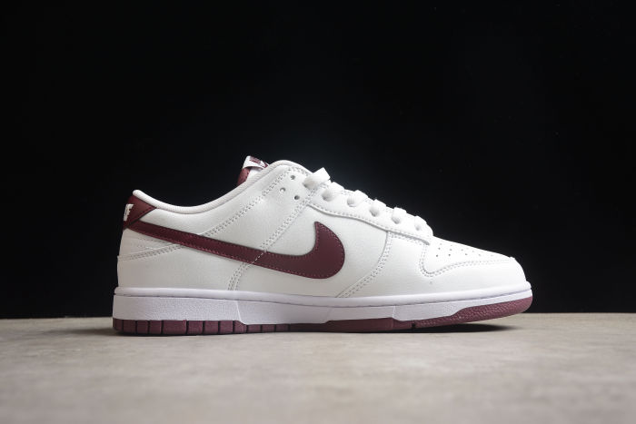 SB Dunk Low Night Maroon DV0831-102