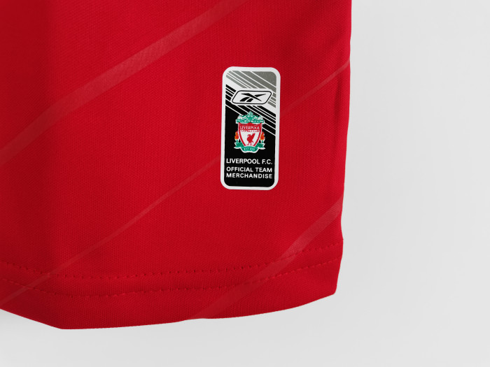 Liverpool Home Retro Jersey 05/06