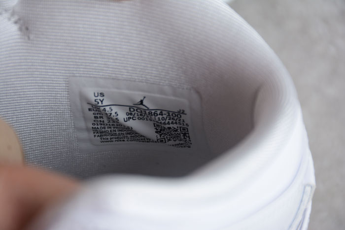 Air Jordan 1 Mid “Sneaker School”