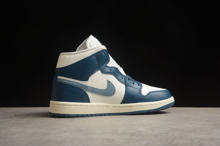 Air Jordan 1 Mid Blue White