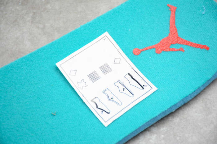 Air Jordan 1 Mid Multi-Color 554724-125