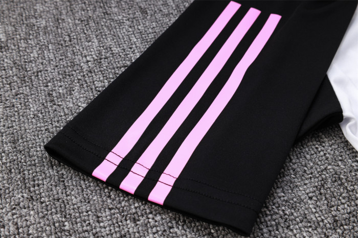 Juventus Training Jersey 23/24