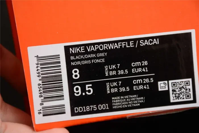 Sacai Nike Vaporwaffle Black Gum DD1875-001