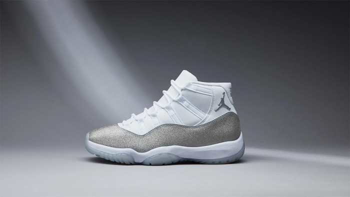 Air Jordan 11 WMNS “Metallic Silver” AR0715-100