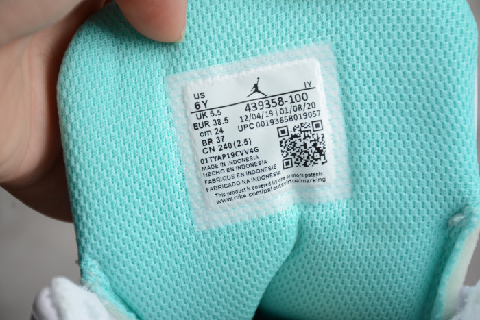 Air Jordan 13 Retro 'Aurora Green' 439358-100