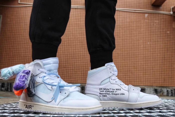 Air Jordan 1 Retro High OG x OFF-WHITE Euro AQ0818-100