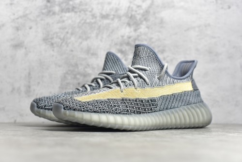 Yeezy Boost 350 v2 GY7657