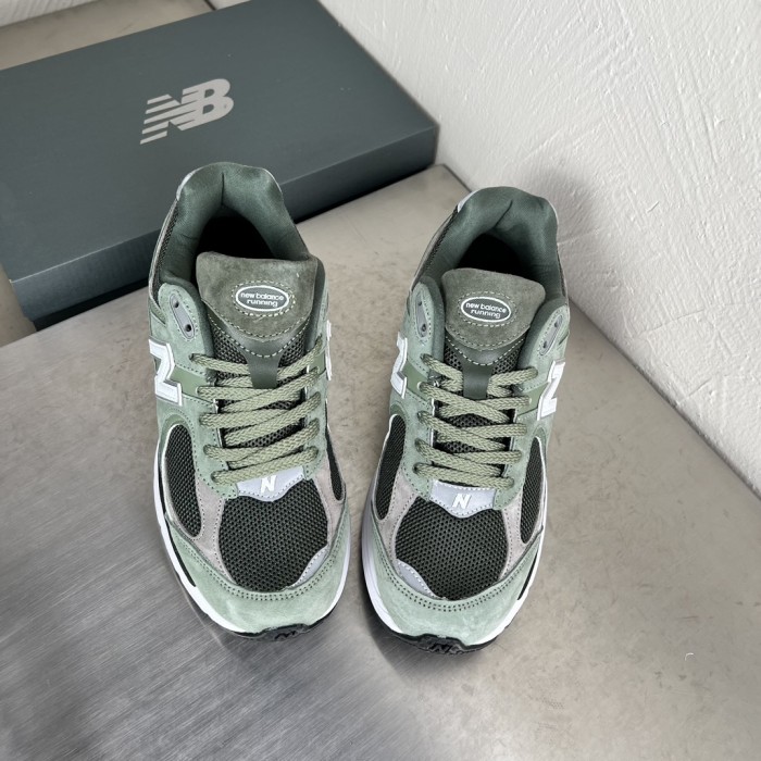 New Balance 2002R 'Norway Spruce' M2002RG1