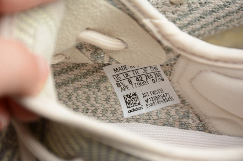 Yeezy Boost 350 V2 ”Citrin“ Reflective FW5318