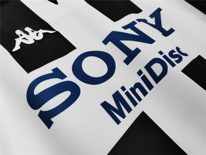 Juventus Home Retro Jersey 1997/98