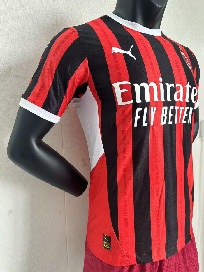 AC Milan Home Man Player Jersey 24/25