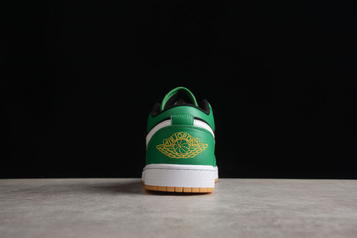 Air Jordan 1 Low SE 'Christmas' DQ8422‑300
