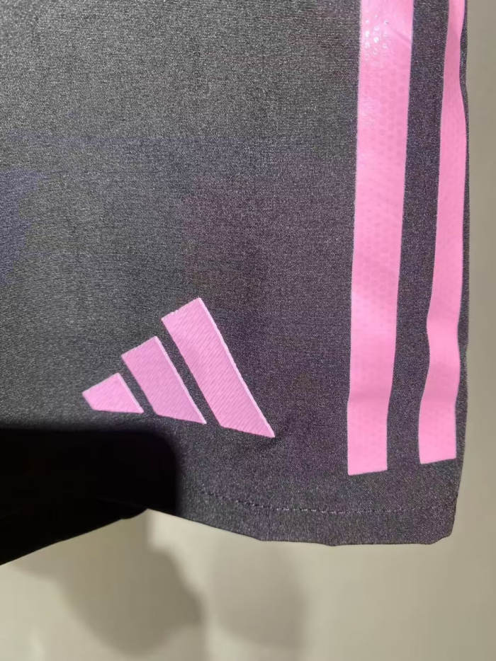 Juventus Player Home Shorts 25/26