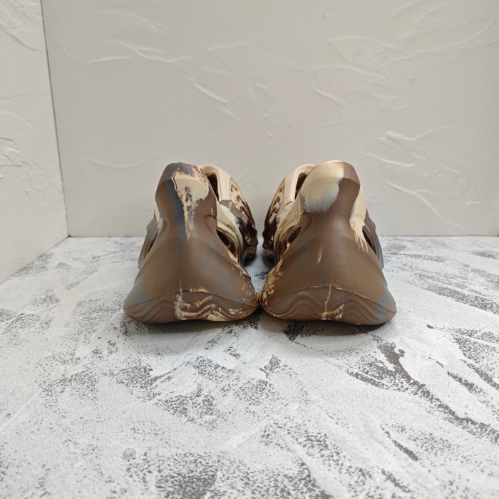 adidas Yeezy Foam Runner Sulfur Non-slip