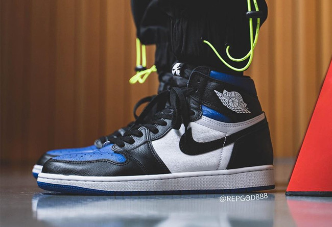 Air Jordan 1 “Game Royal” 555088-041