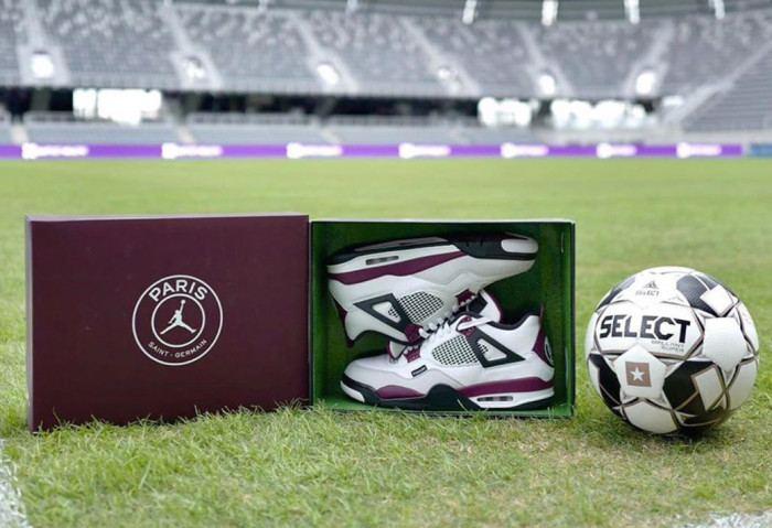 Paris Saint-Germain x Air Jordan 4 Retro “Bordeaux”