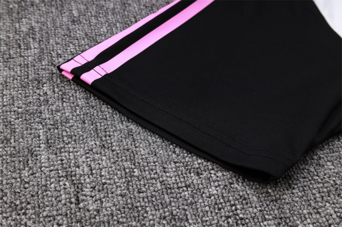 Juventus Training Jersey 23/24