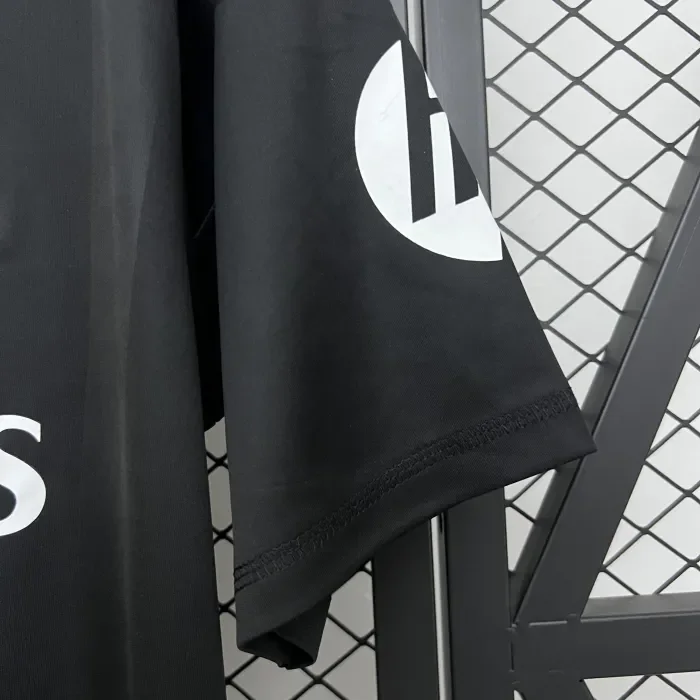 Real Madrid Black Goalkeeper Man Jersey 25/26