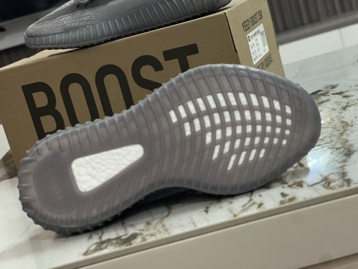 Boost 350 V2  Steel Grey” sneakers IF3219