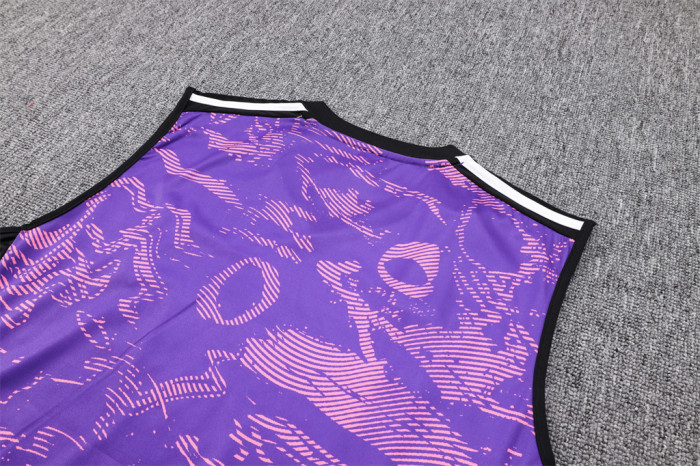 Juventus Training Jersey 23/24