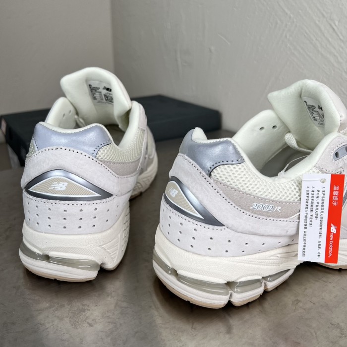 New Balance 2002R Beige Gray M2002RAA