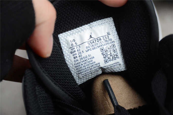 Air Jordan 1 Mid White Tropical Twist Black 554724-132