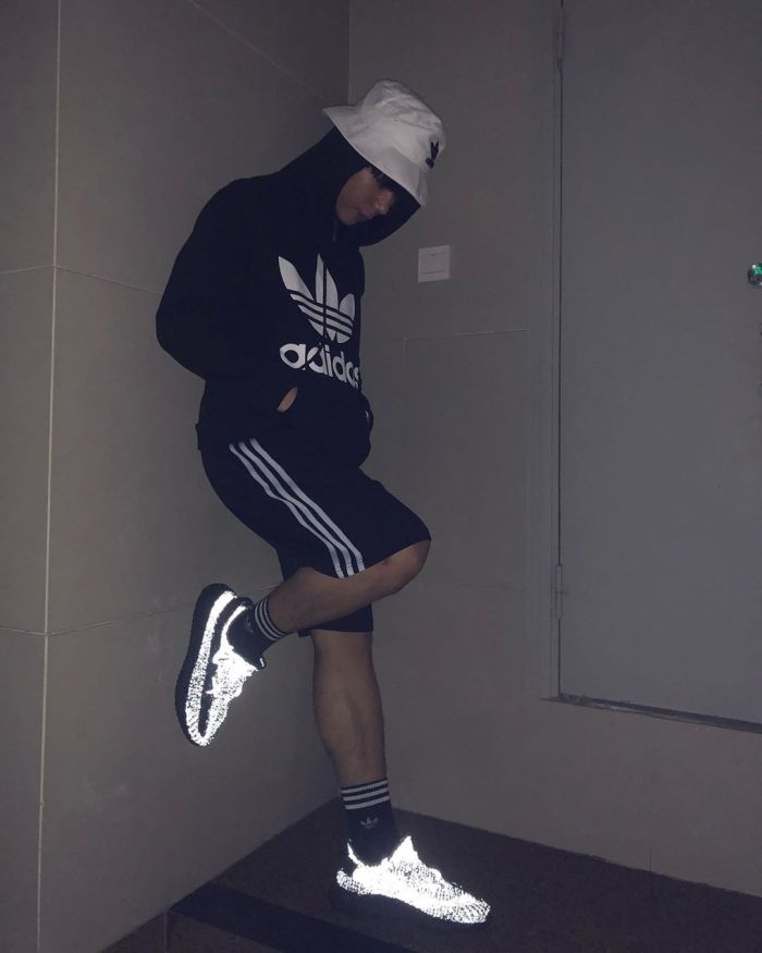 Yeezy Boost 350 V2“Black Static” Reflective EF2368