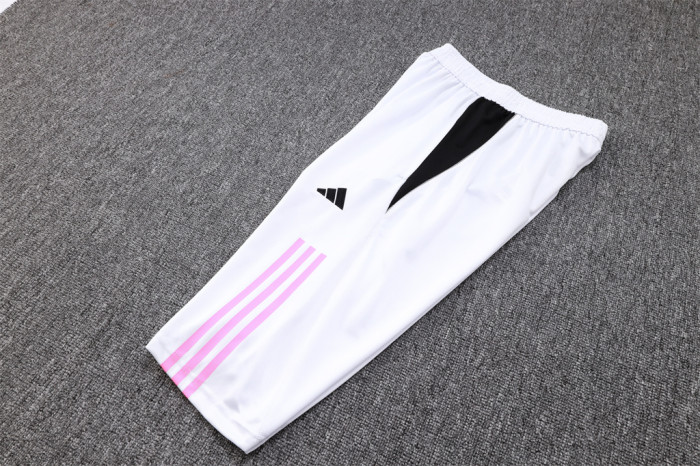 Juventus Training Jersey 23/24