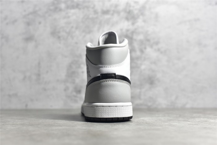 Jordan 1 Mid Light Smoke Grey