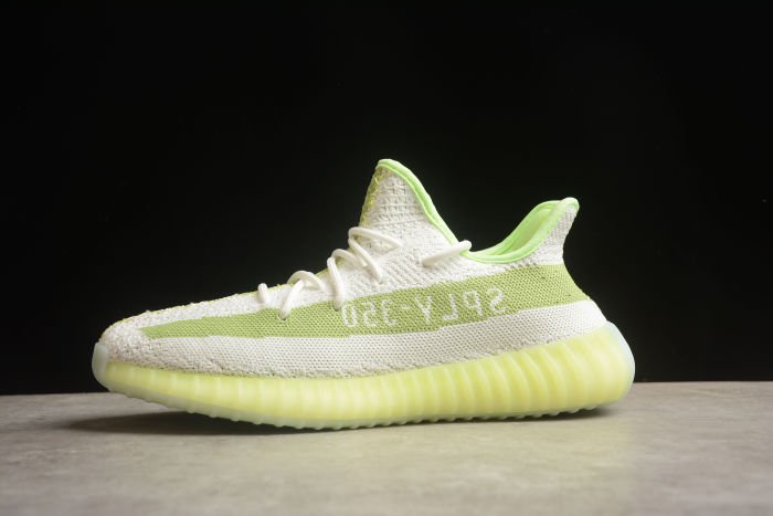 Yeezy Boost 350 V2 Apple Green ZZ96SN