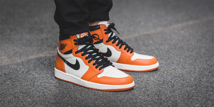 Air Jordan 1 Retro High OG Shattered Backboard 555088-113