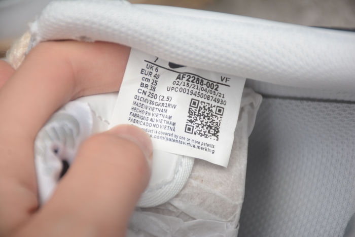 Air Force 1 07 low-top white black brown dark gray AF2288 002