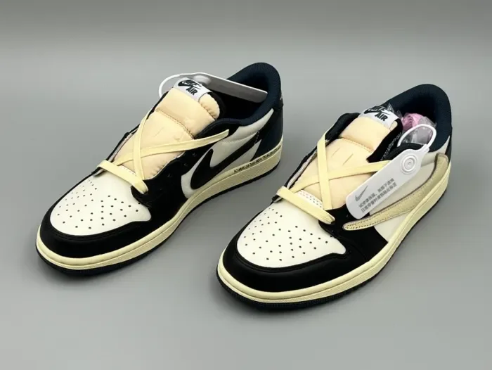 Travis Scott x Air Jordan 1 Black Blue