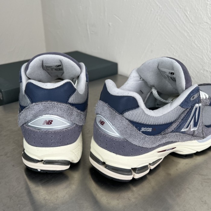 New Balance M2002REL Navy